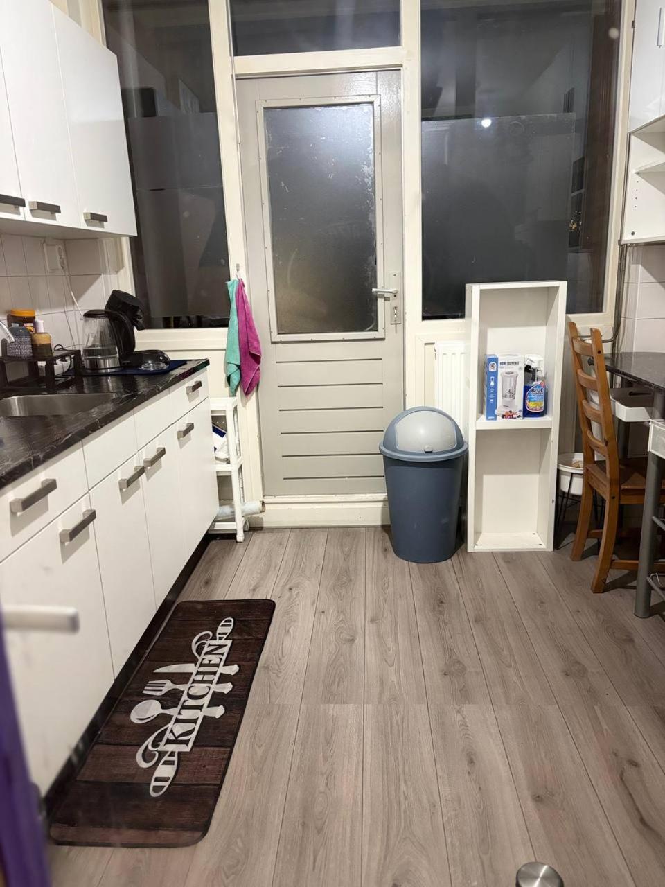 Entire In A Shared In Noord Close To The Center Station * Amsterdam