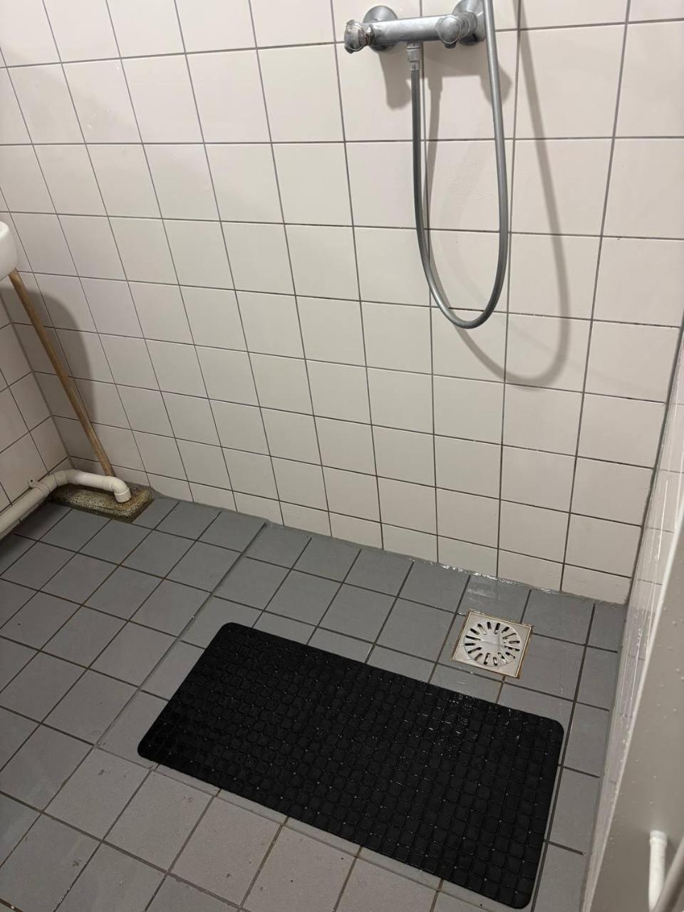 Apartment Entire In A Shared In Noord Close To The Center Station Amsterdam