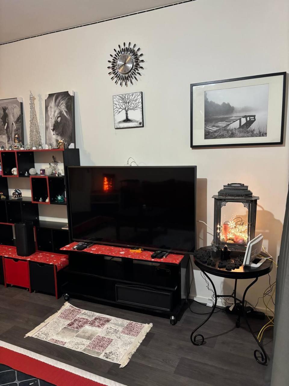 Apartment Entire In A Shared In Noord Close To The Center Station Amsterdam