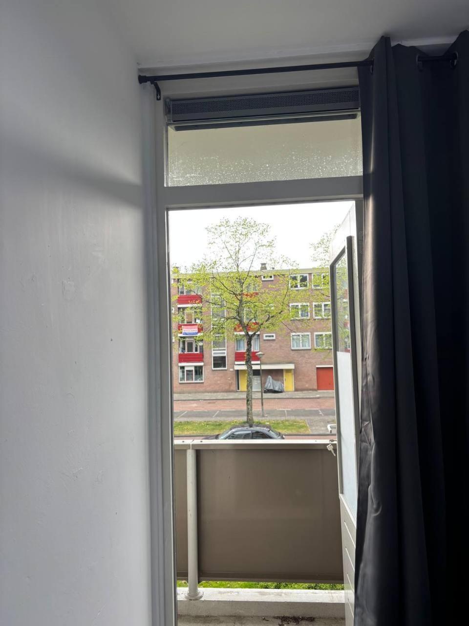 Entire In A Shared In Noord Close To The Center Station Apartment Amsterdam